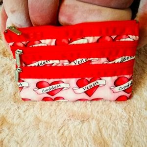 Diva♥️ Hearts♥️Triple Zipper Bag